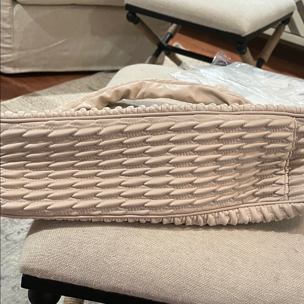 H&M Beige Quilted Shoulder Bag/NWT - Picture 12 of 14